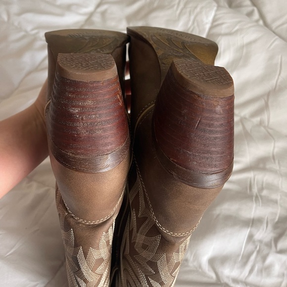 Women’s Durango Boots - Picture 3 of 5